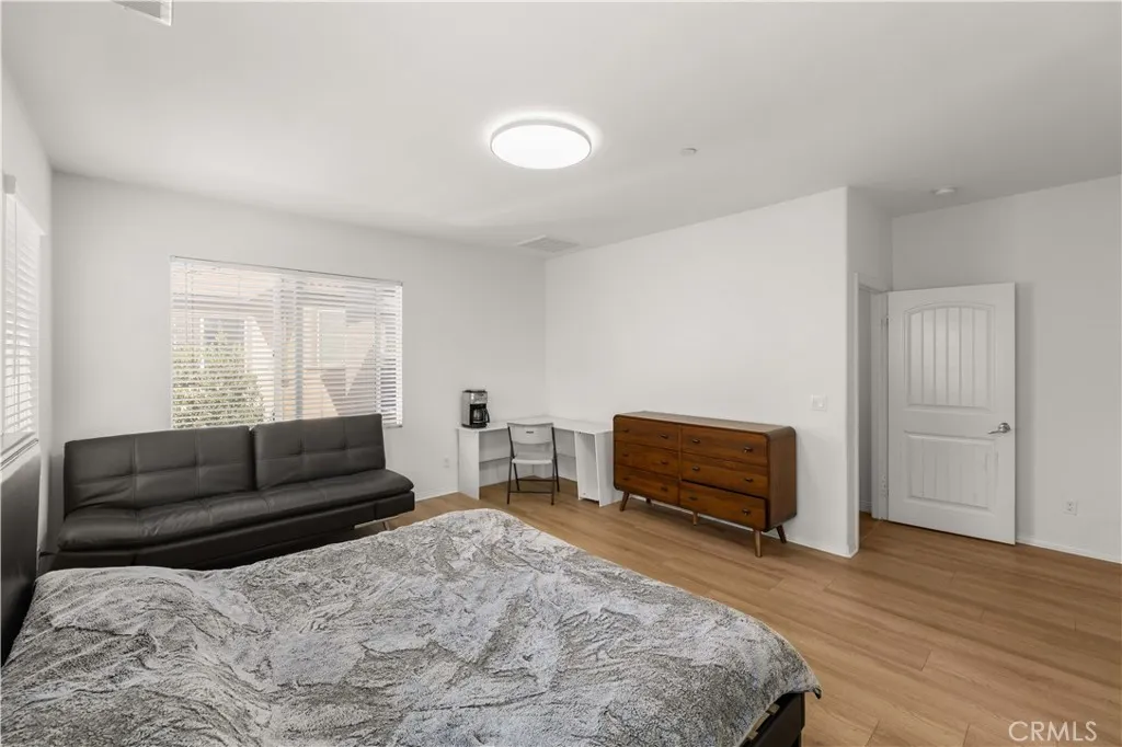 8636 Bay Laurel