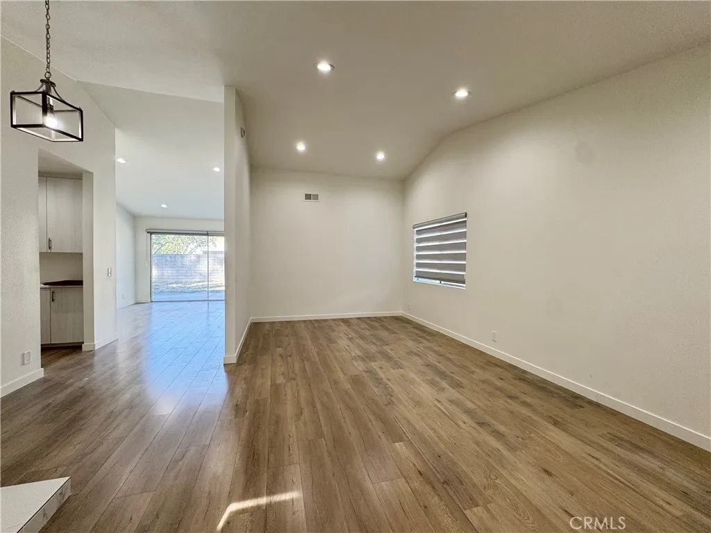 1415 Meadow Glen