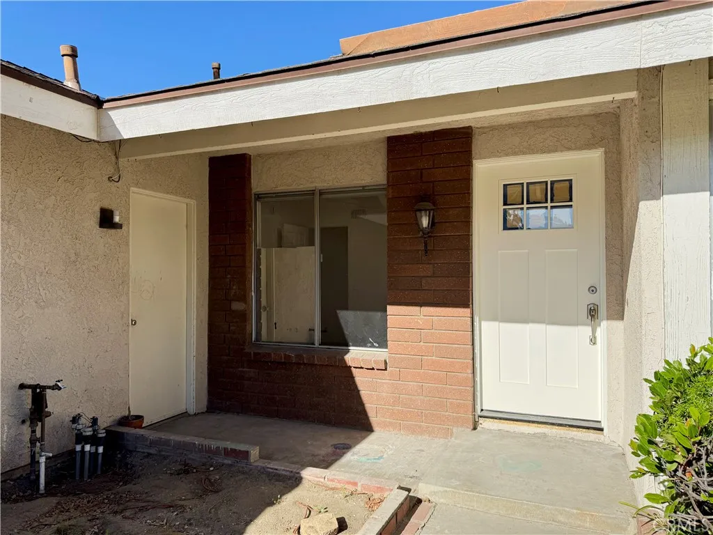 1415 Meadow Glen