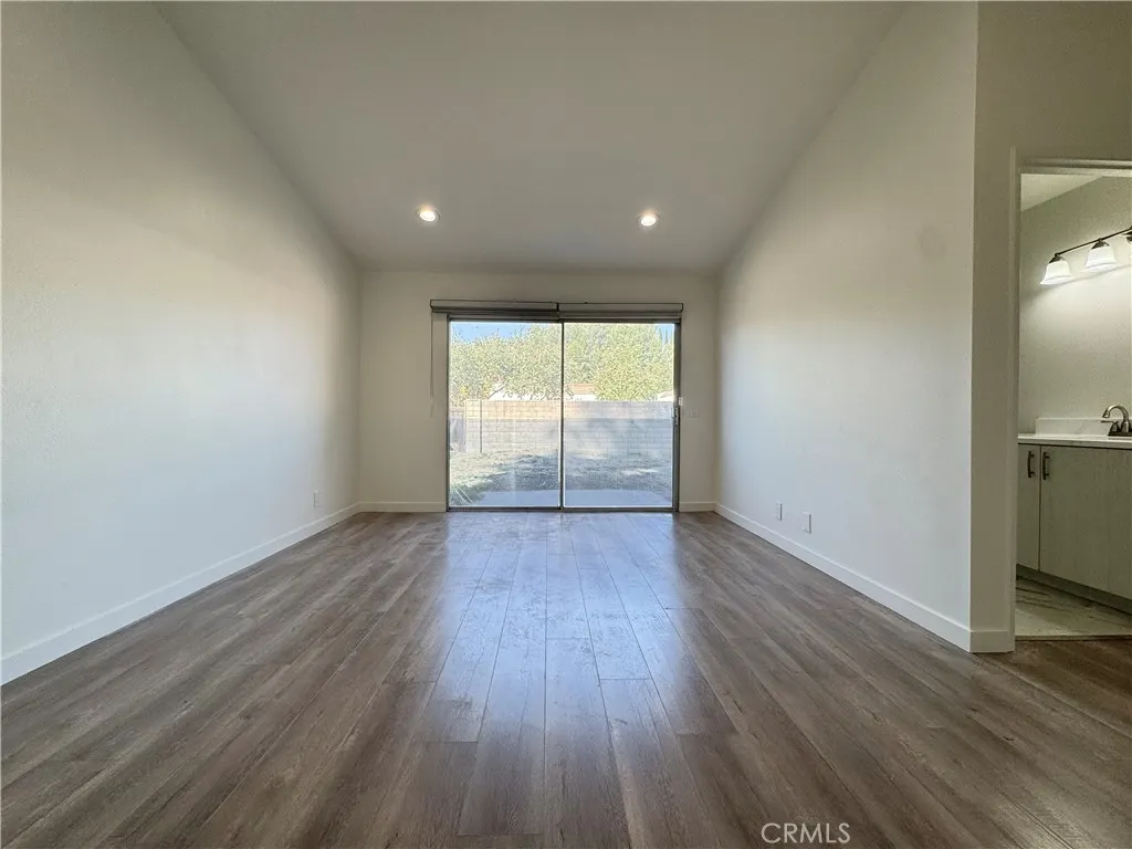 1415 Meadow Glen