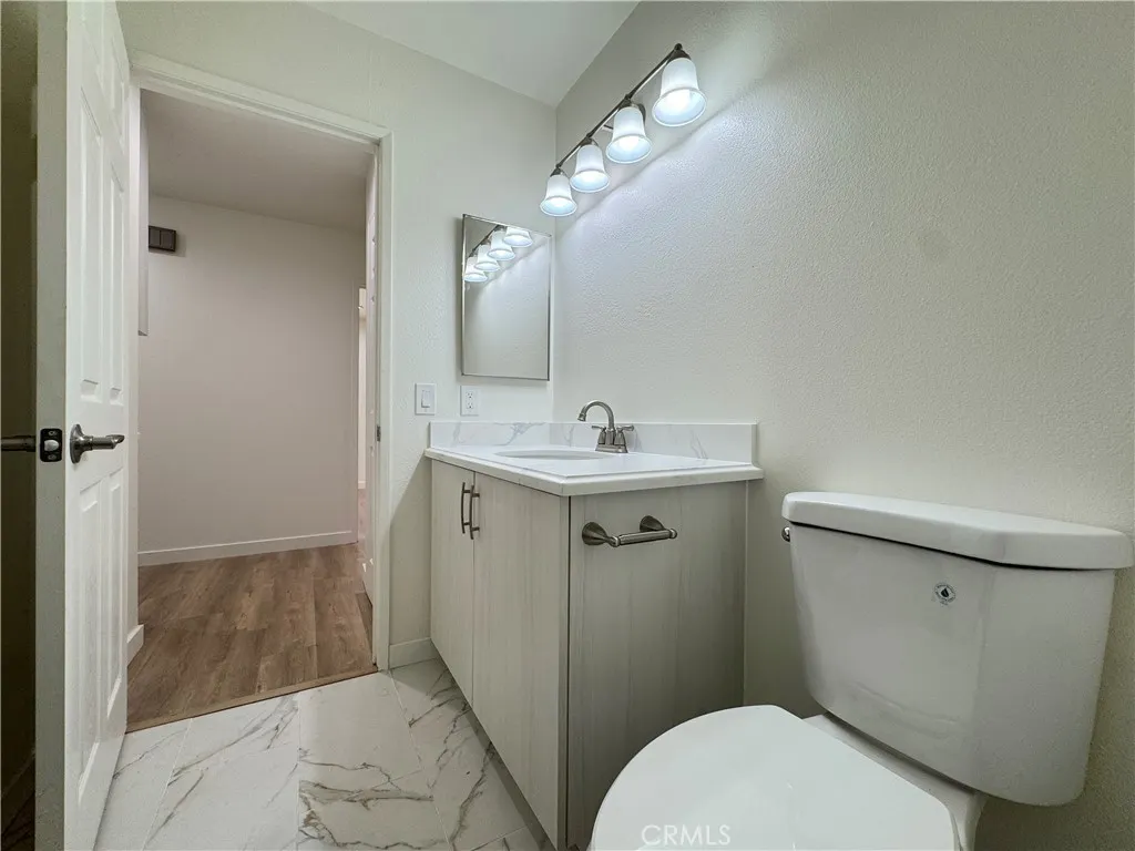 1415 Meadow Glen