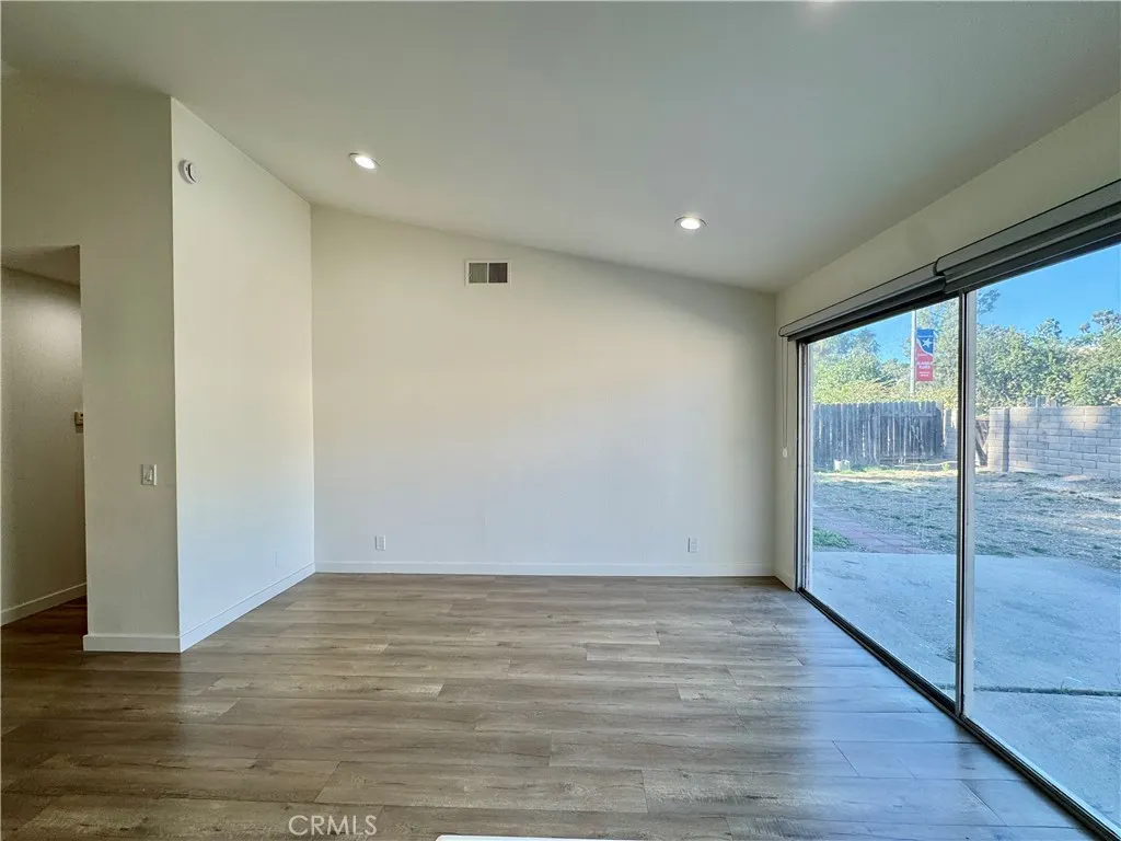 1415 Meadow Glen