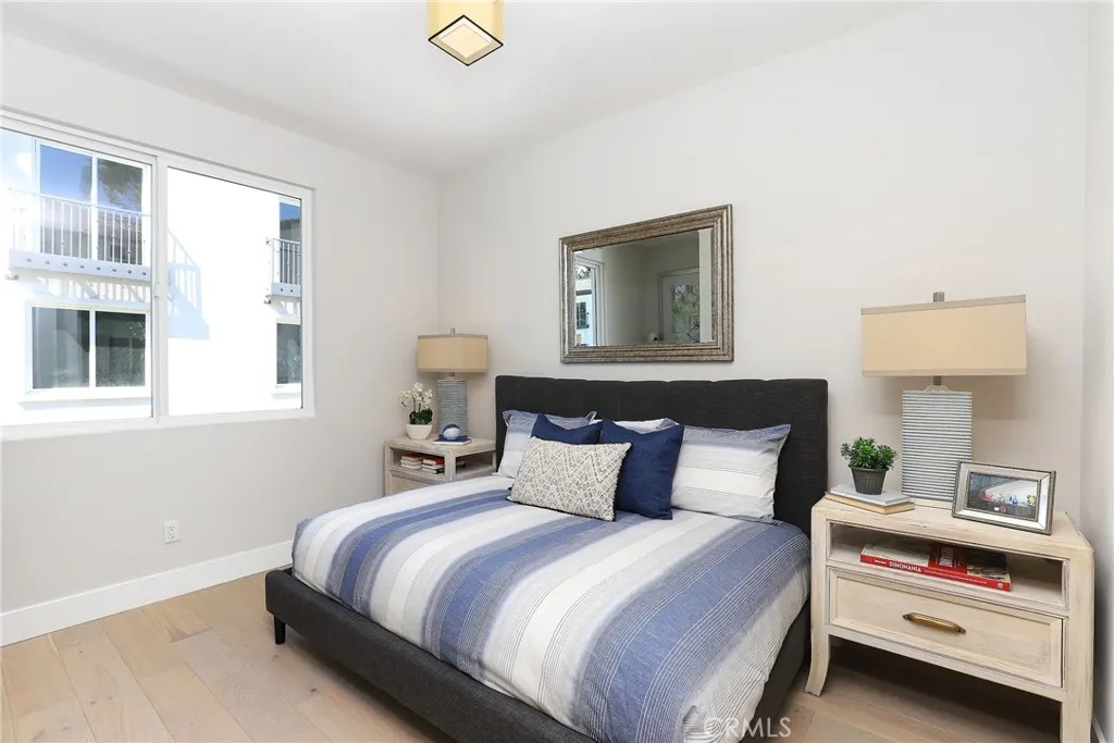 27 Turnberry Lane