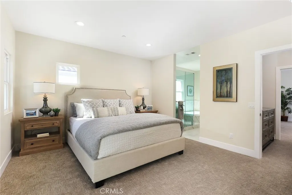 27 Turnberry Lane