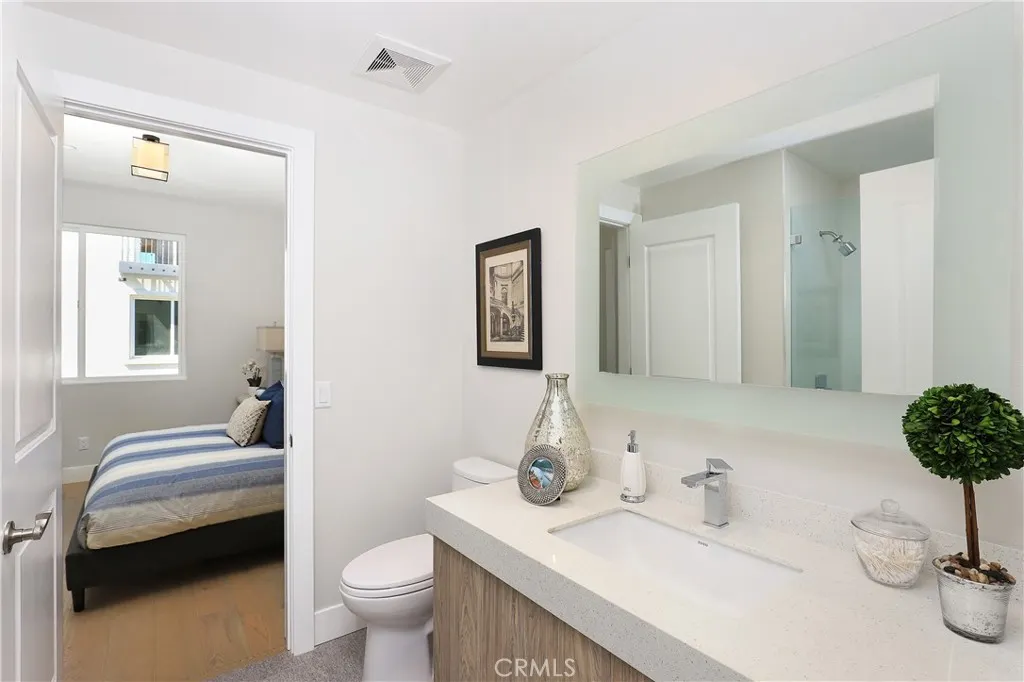 27 Turnberry Lane