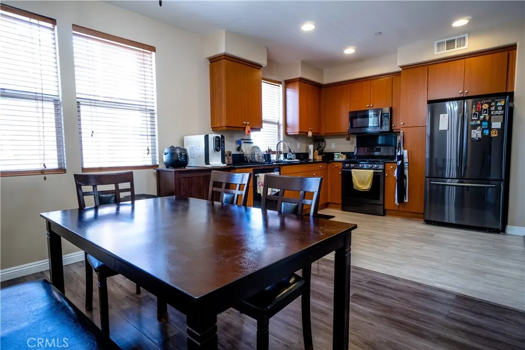 216 W Merlot Drive