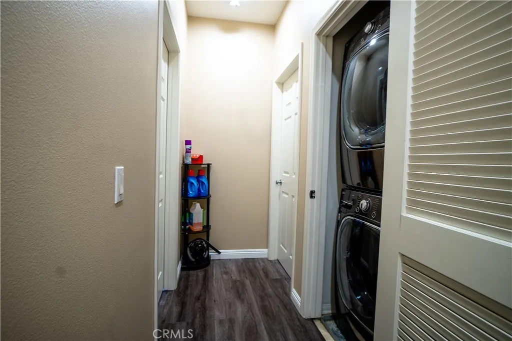 216 W Merlot Drive