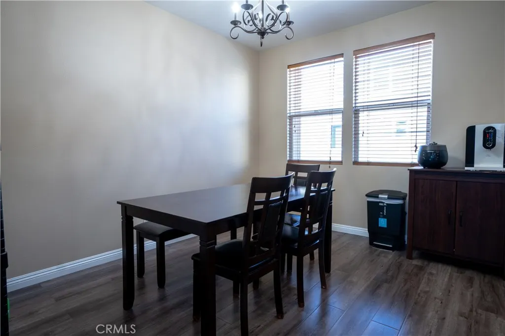 216 W Merlot Drive
