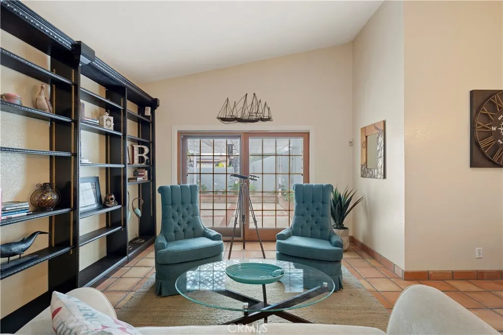 2537 Fulton Road