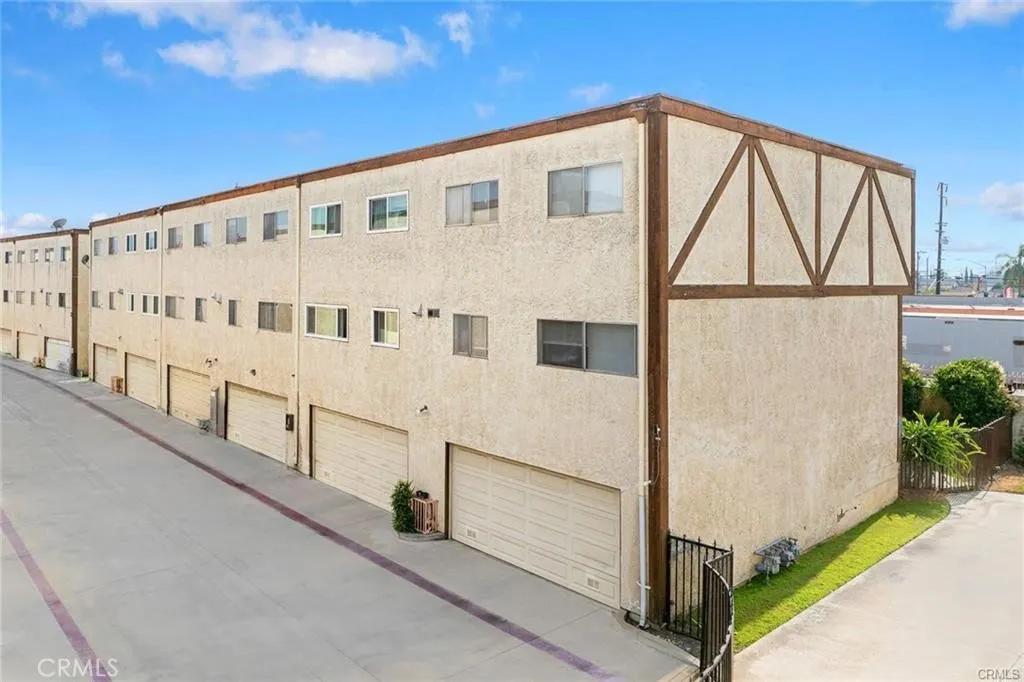 11331 Elliott Avenue, #21