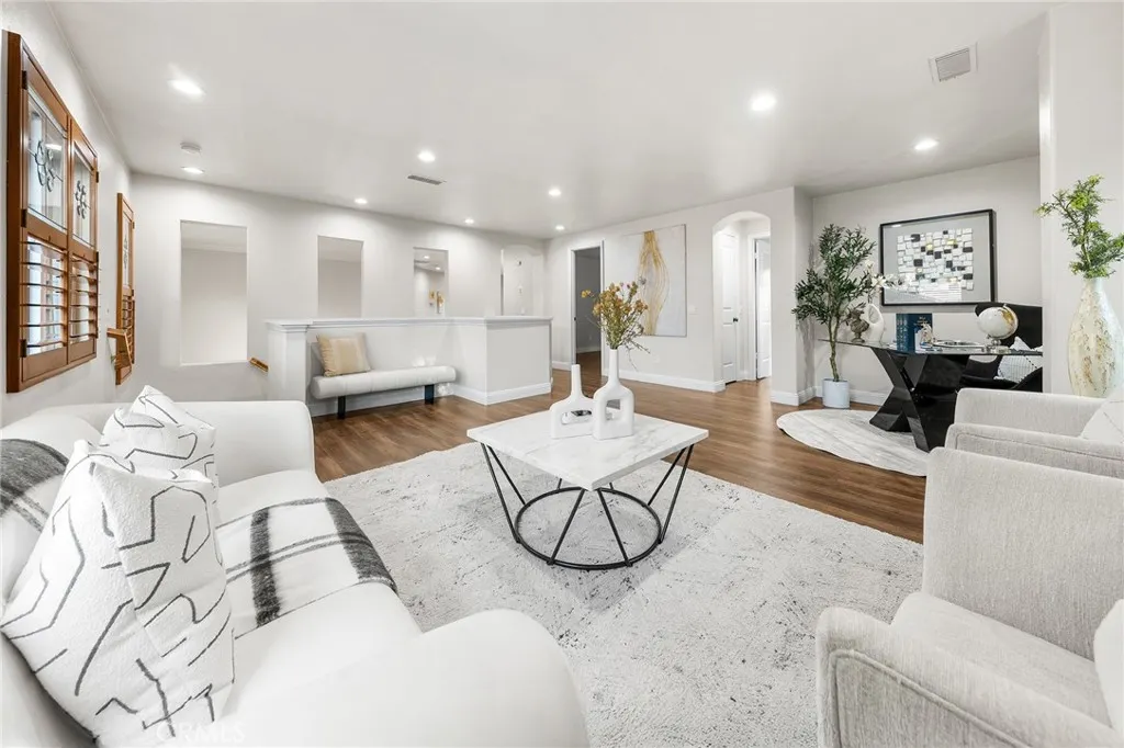 2271 Redwood Drive