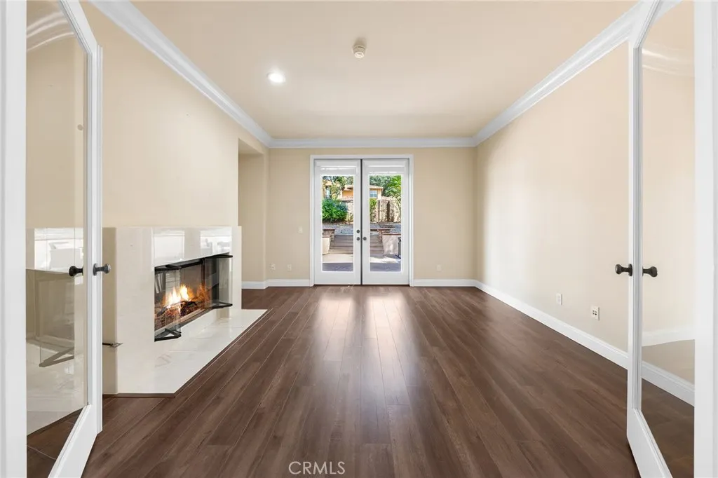 2271 Redwood Drive