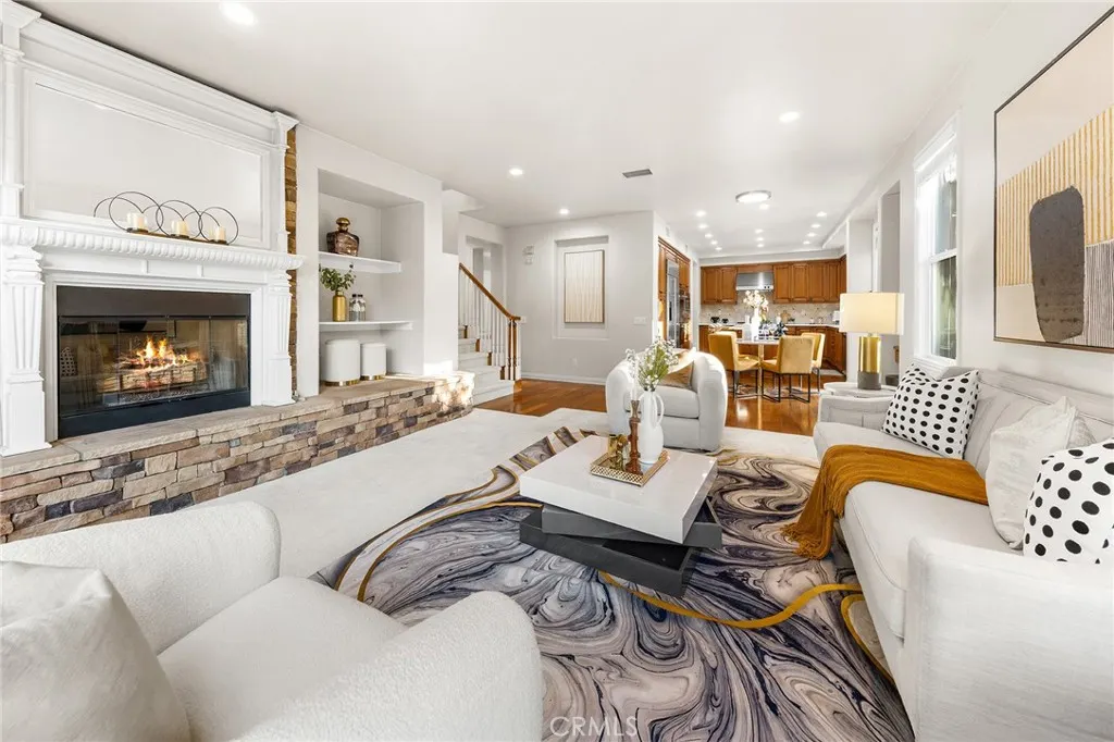 2271 Redwood Drive