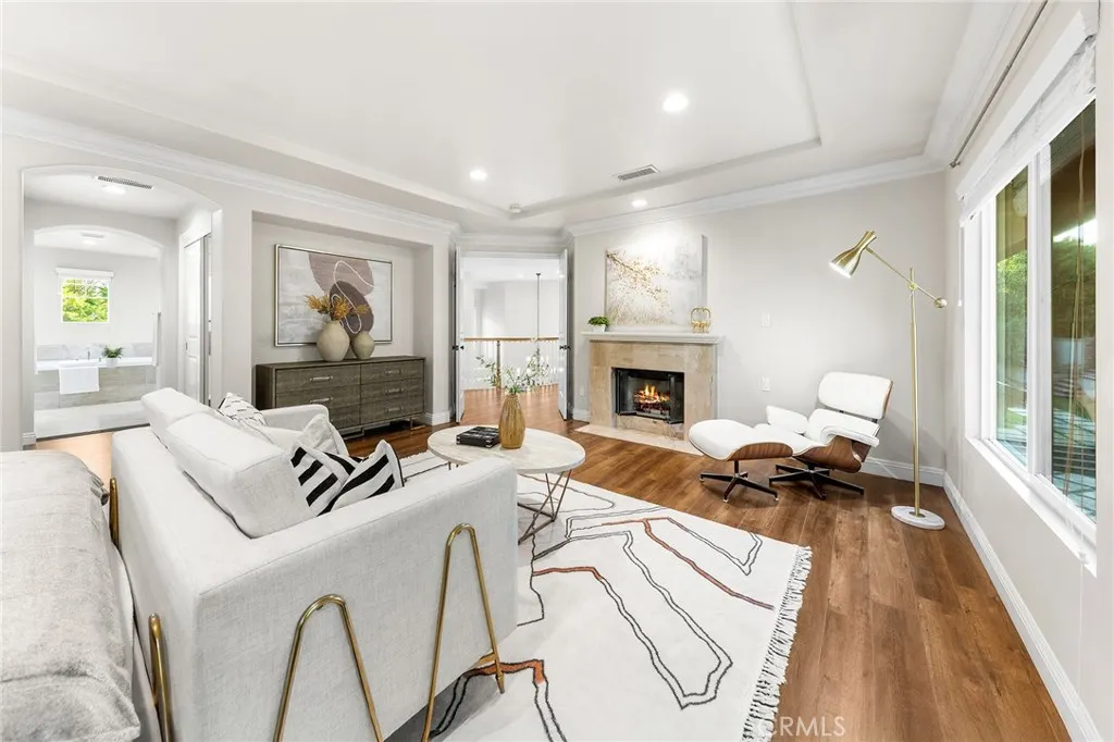 2271 Redwood Drive