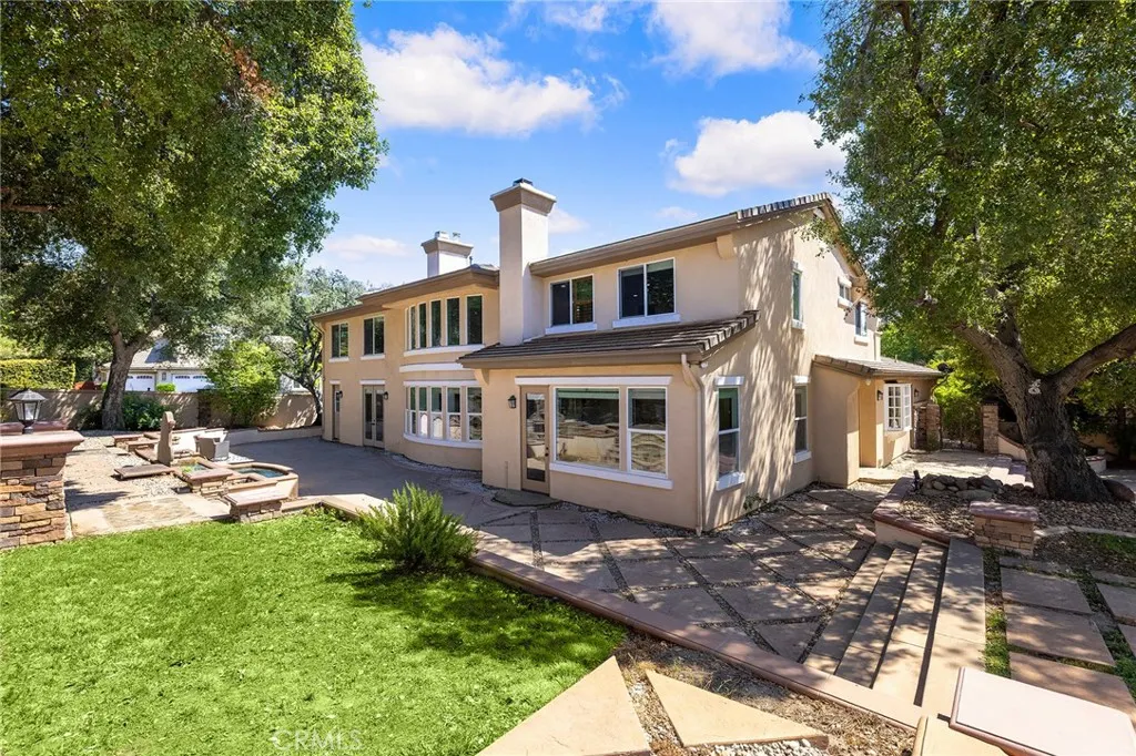 2271 Redwood Drive