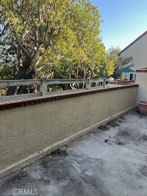 404 W Via Vaquero