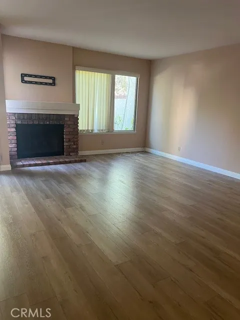 404 W Via Vaquero