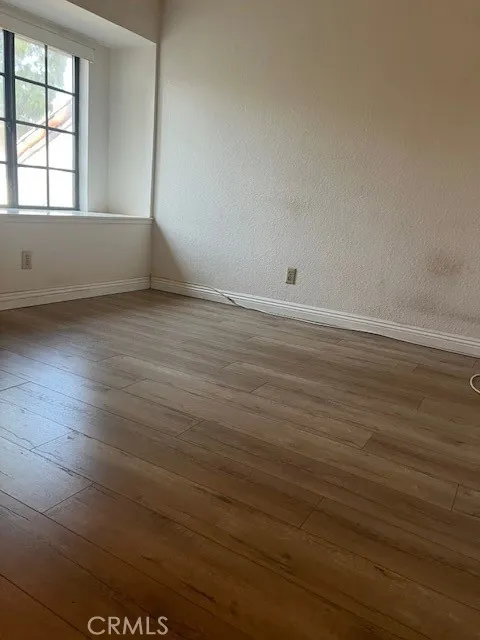 404 W Via Vaquero