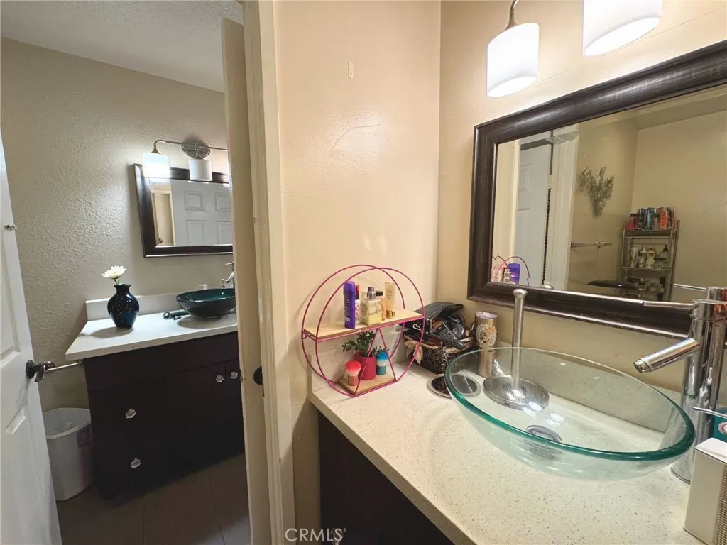 9382 Shadowood Drive