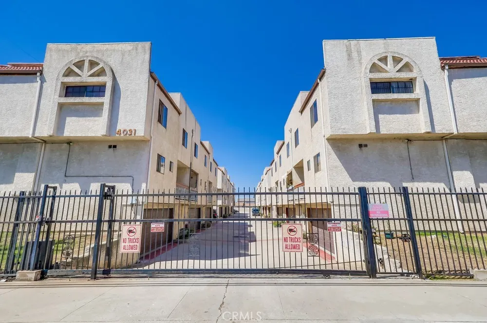 4031 La Rica Avenue, #O