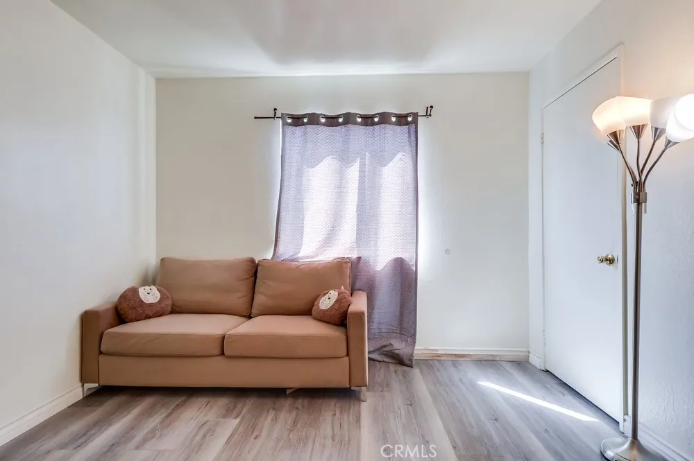 4031 La Rica Avenue, #O