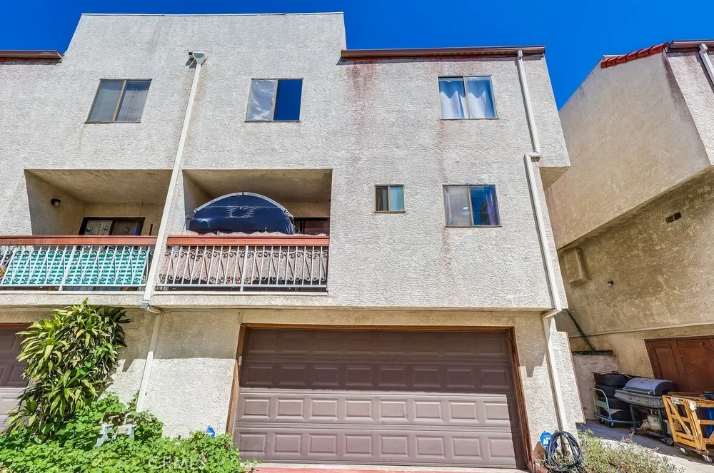 4031 La Rica Avenue, #O