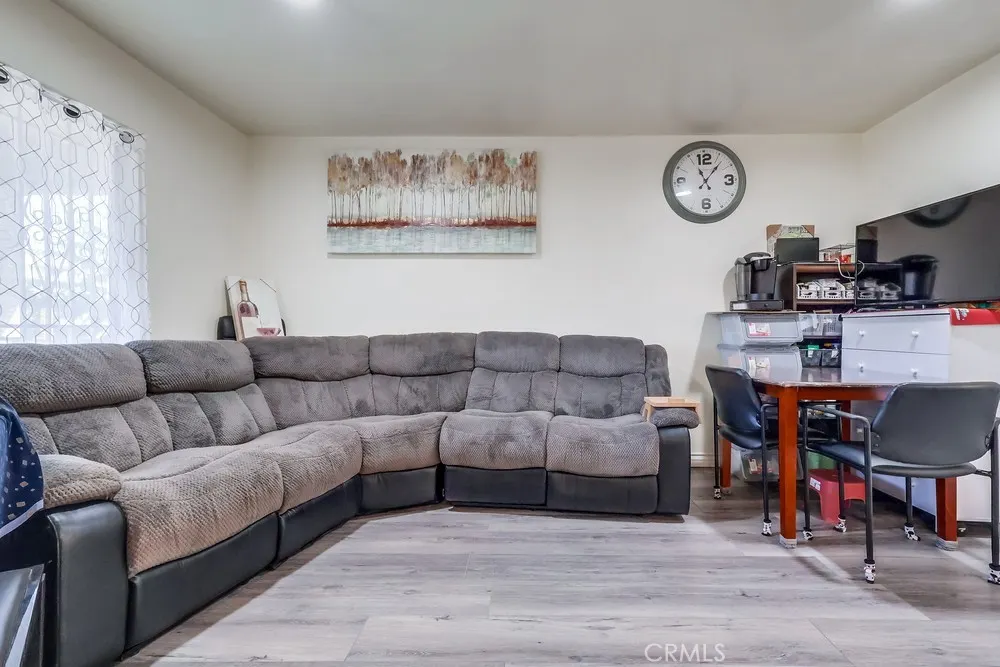 4031 La Rica Avenue, #O