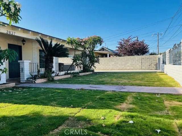 3837 Lincoln Avenue