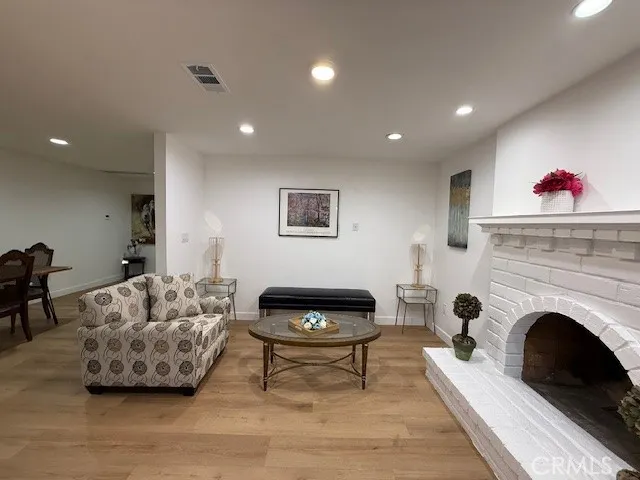 3837 Lincoln Avenue