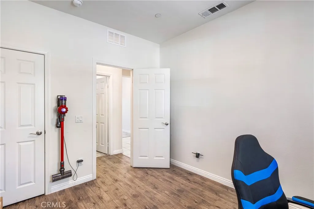 4734 S Rogers Way
