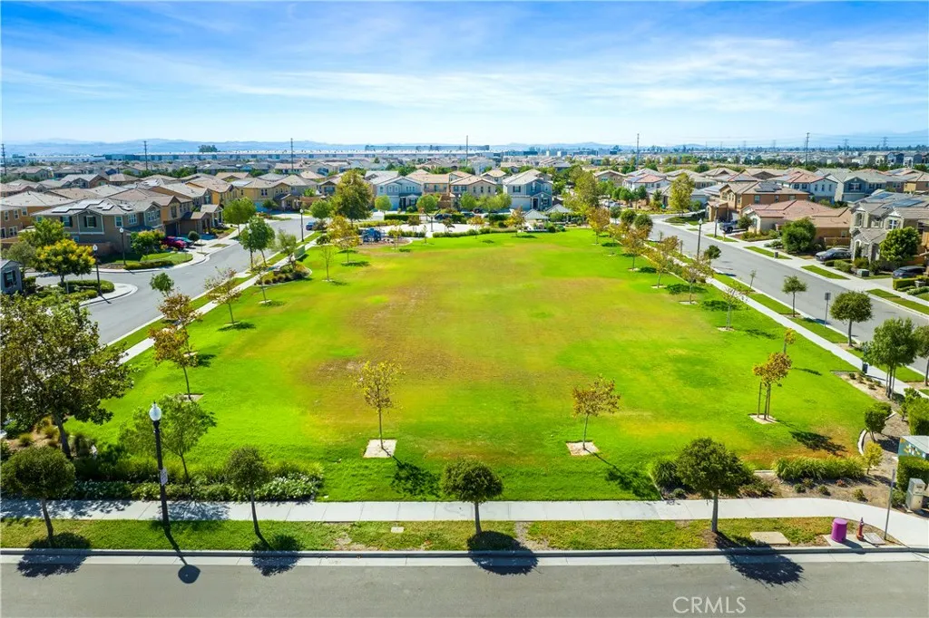 4734 S Rogers Way