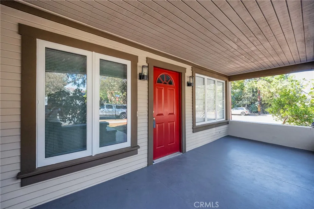 404 E Kingsley Avenue