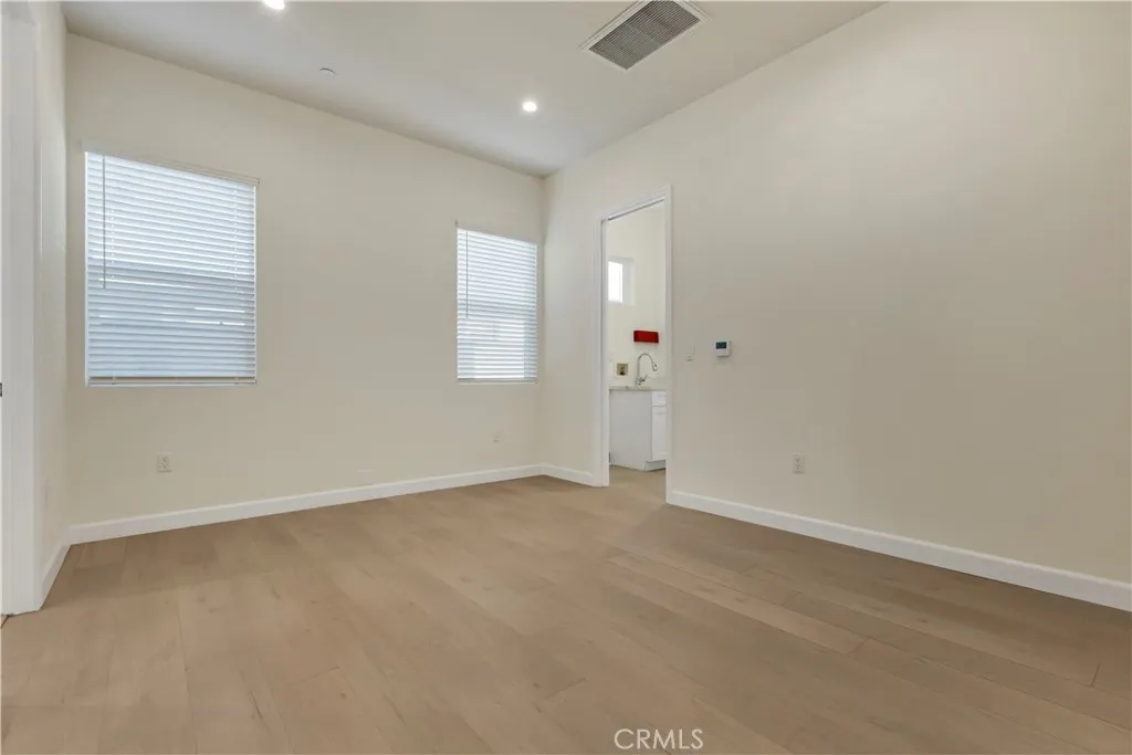 1823 W Palm