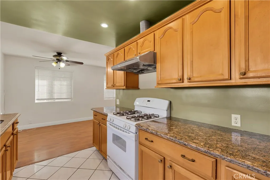 1823 W Palm