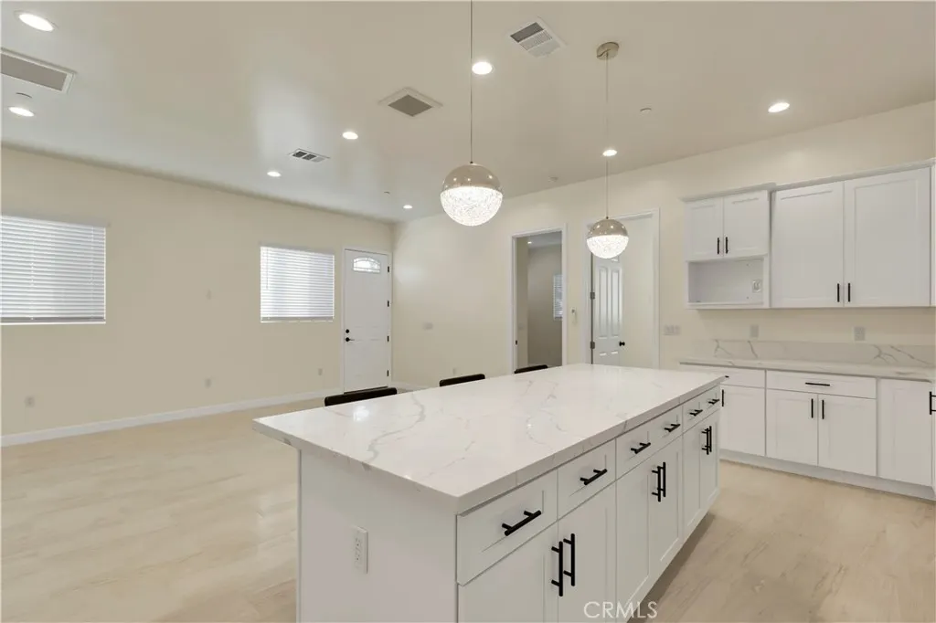 1823 W Palm