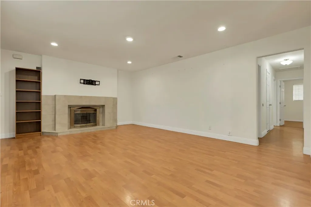 1823 W Palm