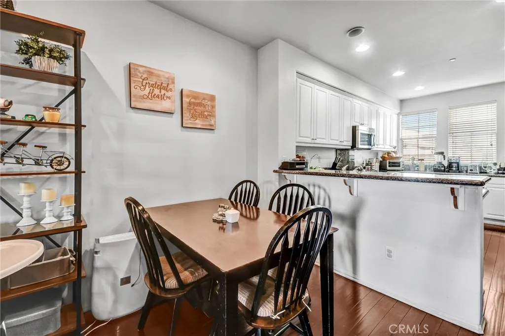 827 E Promenade #E