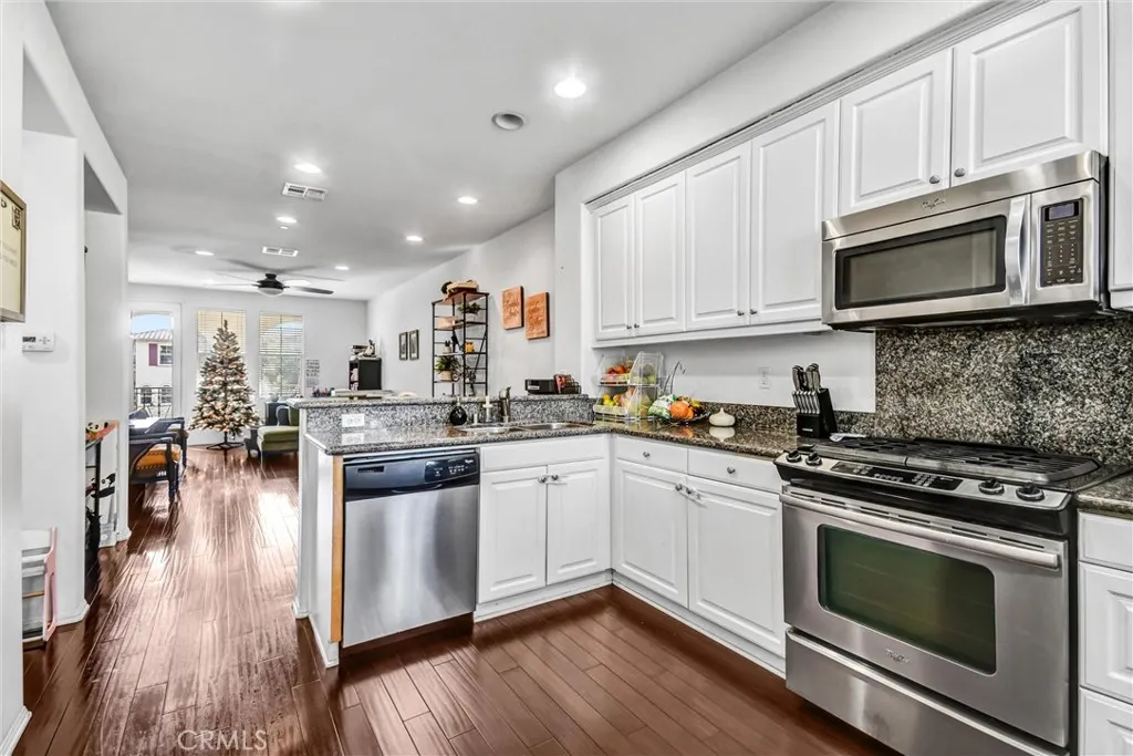 827 E Promenade #E