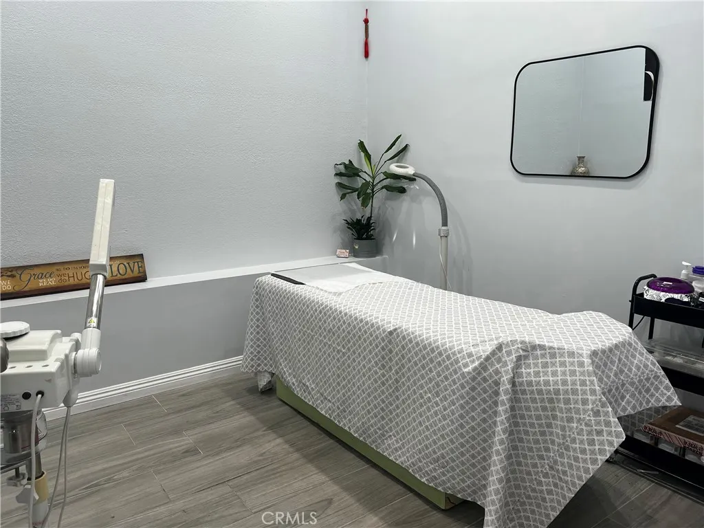 10304 Lower Azusa Road