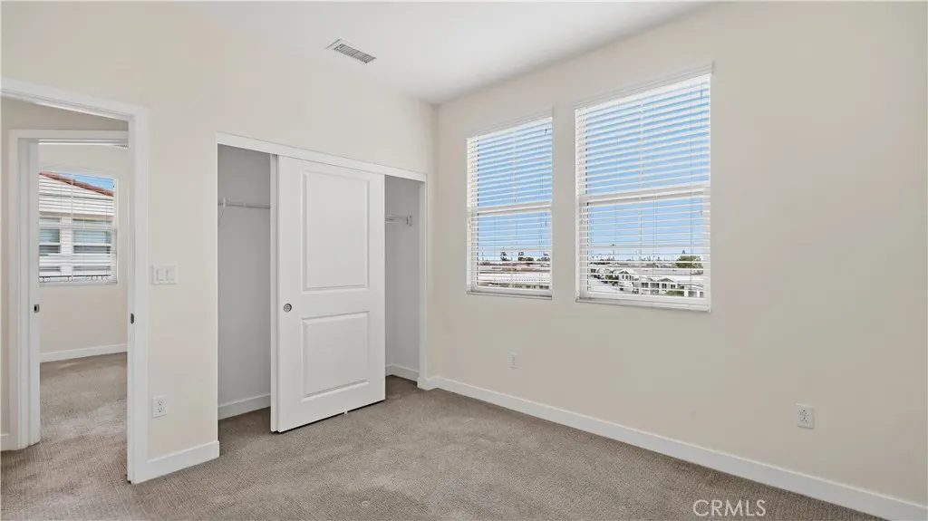291 E Arrow #17