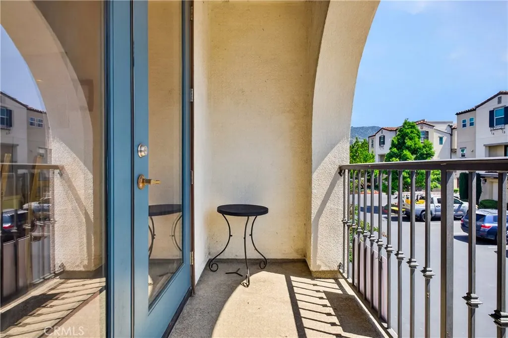 623 W Foothill #39