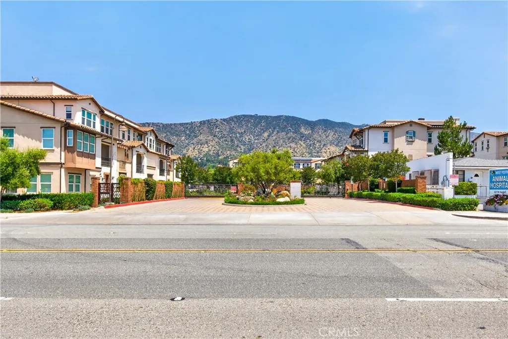 623 W Foothill #39