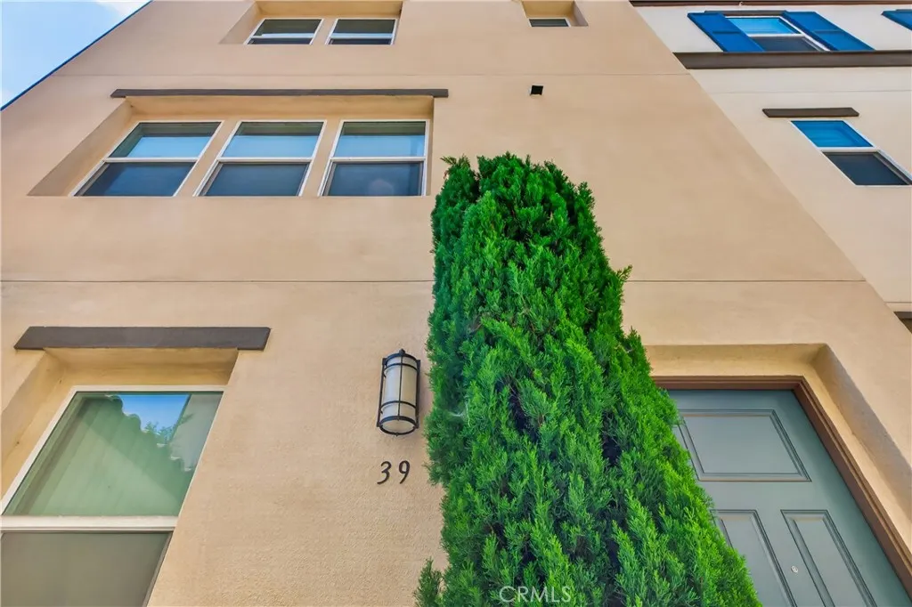 623 W Foothill #39