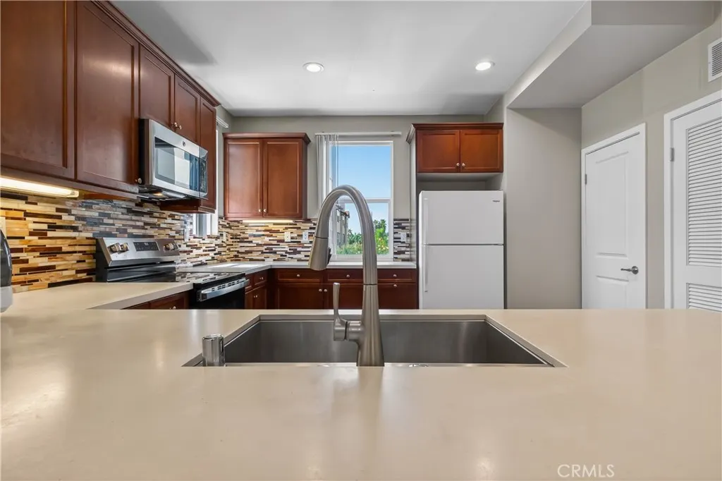 623 W Foothill #39