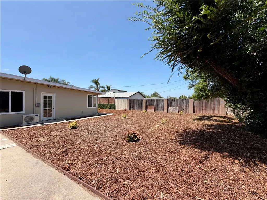 315 E Francis