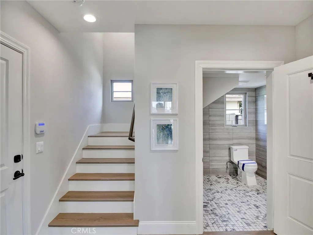 4437 Stewart #A