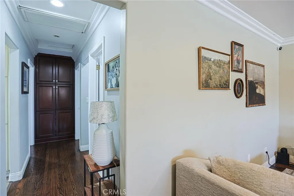 313 E 11th