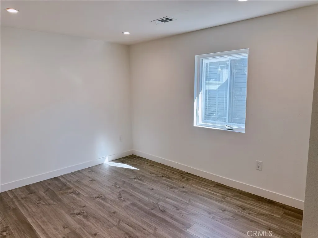 313 E 11th
