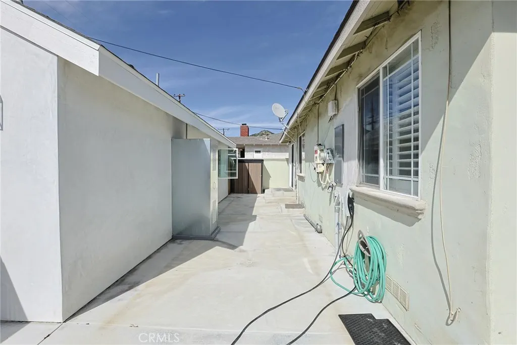 313 E 11th