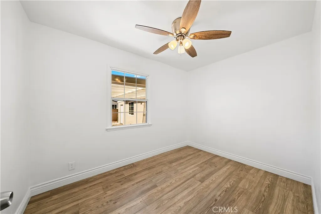 925 E Florence